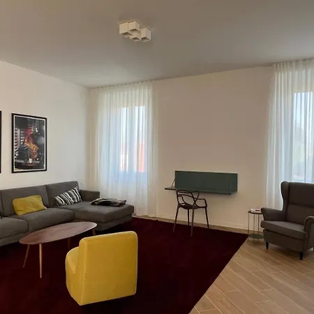 Habitación en casa particular Oasi Moderna Con Parcheggio